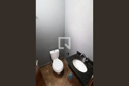 Lavabo de casa para alugar com 2 quartos, 162m² em Parque São Quirino, Campinas