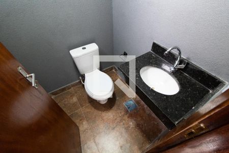 Lavabo de casa para alugar com 2 quartos, 162m² em Parque São Quirino, Campinas