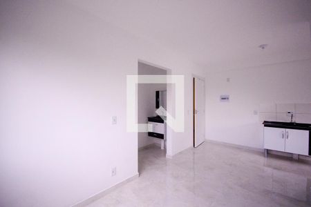 Sala/Cozinha  de apartamento para alugar com 2 quartos, 35m² em Parque Bristol, São Paulo