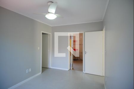 Sala 3 de casa à venda com 6 quartos, 400m² em Chácara das Pedras, Porto Alegre