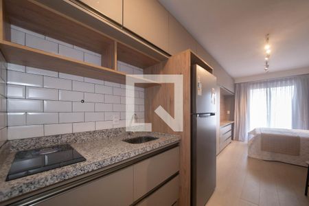 Cozinha de apartamento para alugar com 1 quarto, 24m² em Vila Cordeiro, São Paulo
