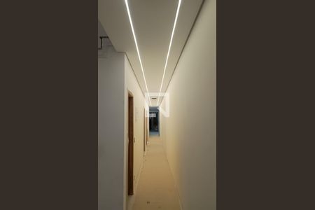Corredor de casa à venda com 4 quartos, 250m² em Interlagos, São Paulo