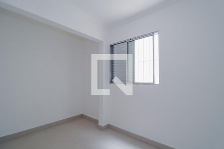 Quarto 2 de apartamento para alugar com 2 quartos, 46m² em Jardim Santa Rosa, Taboão da Serra