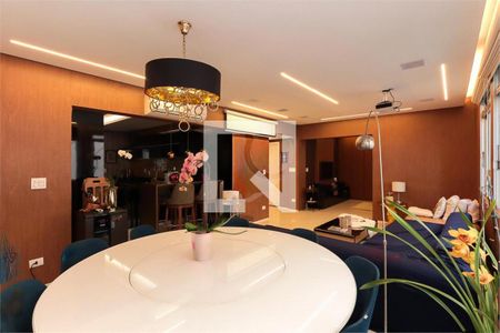 Apartamento à venda com 2 quartos, 138m² em Itaim Bibi, São Paulo