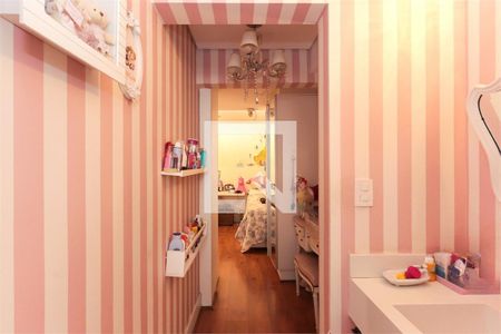 Apartamento à venda com 2 quartos, 138m² em Itaim Bibi, São Paulo