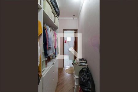 Casa à venda com 3 quartos, 400m² em Vila Claudia, São Paulo
