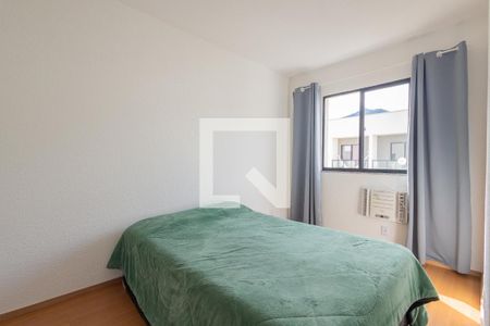 Quarto 1 de apartamento para alugar com 2 quartos, 45m² em Vargem Grande, Rio de Janeiro