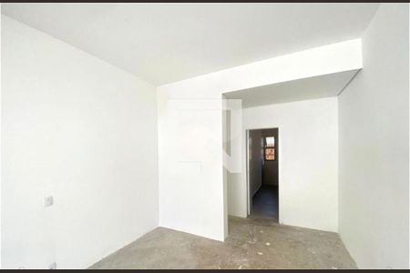 Casa à venda com 4 quartos, 330m² em Jardim Prudência, São Paulo