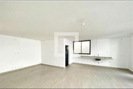 Casa à venda com 4 quartos, 330m² em Jardim Prudência, São Paulo