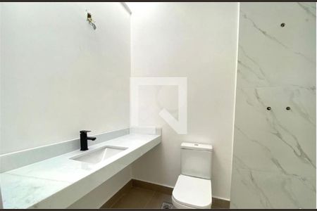 Casa à venda com 4 quartos, 330m² em Jardim Prudência, São Paulo