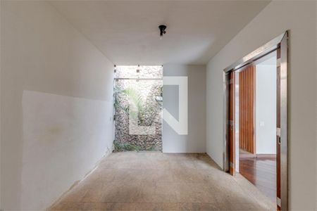 Casa à venda com 4 quartos, 387m² em Santo Amaro, São Paulo