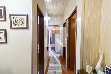 Corredor de casa para alugar com 3 quartos, 190m² em Camaquã, Porto Alegre