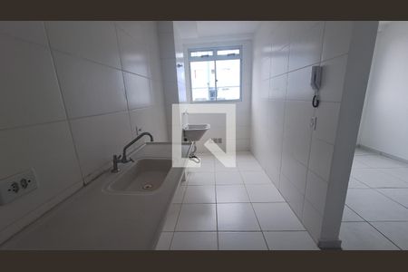 Cozinha de apartamento para alugar com 2 quartos, 58m² em Jardim Casa Branca, Suzano