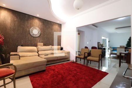 Sala de casa para alugar com 3 quartos, 301m² em Jardim Karaíba, Uberlândia