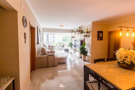 Sala de apartamento à venda com 3 quartos, 136m² em Centro Empresarial Tamboré, Santana de Parnaíba