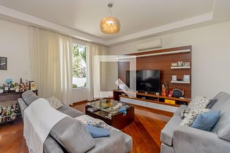 Casa à venda com 3 quartos, 540m² em Cursino, São Paulo