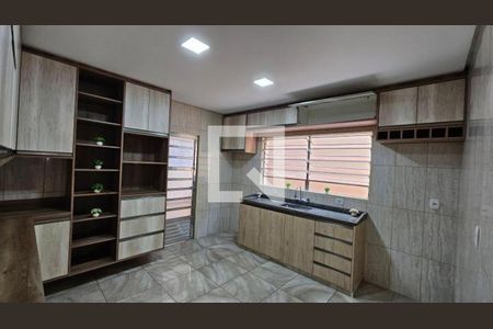 Casa à venda com 3 quartos, 203m² em Bairro dos Casa, São Bernardo do Campo