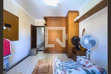 Casa à venda com 3 quartos, 236m² em Jardim das Quatro Marias, São Bernardo do Campo