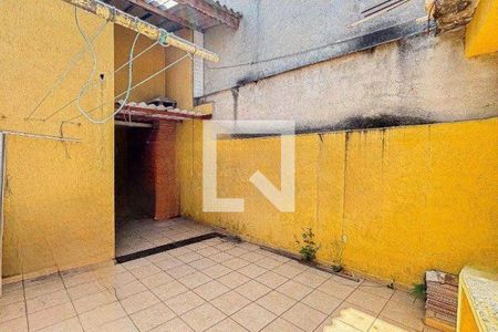 Casa à venda com 3 quartos, 203m² em Vila Metalúrgica, Santo André