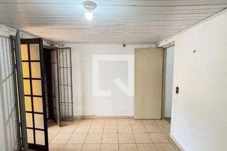 Casa à venda com 3 quartos, 203m² em Vila Metalúrgica, Santo André