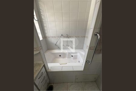 Casa à venda com 6 quartos, 360m² em Vila Nova Conceição, São Paulo