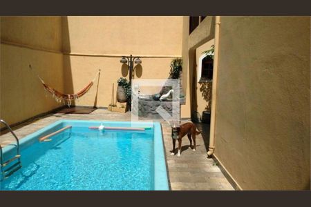 Casa à venda com 3 quartos, 220m² em Utinga, Santo André
