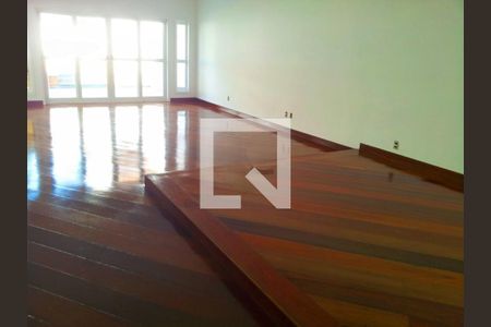 Casa à venda com 4 quartos, 400m² em Chácara Monte Alegre, São Paulo