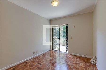 Casa à venda com 3 quartos, 230m² em Chácara Monte Alegre, São Paulo