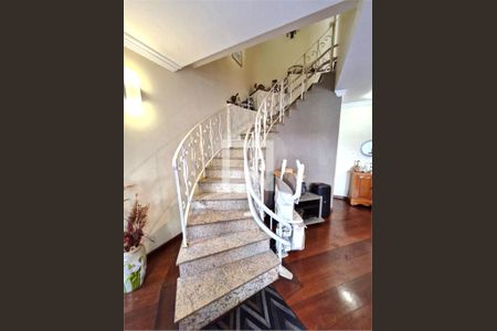 Casa à venda com 4 quartos, 226m² em Granja Julieta, São Paulo