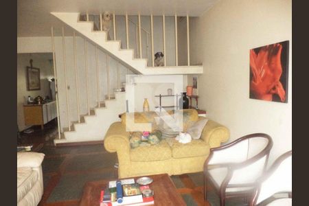 Casa à venda com 2 quartos, 200m² em Chácara Santo Antônio (Zona Sul), São Paulo