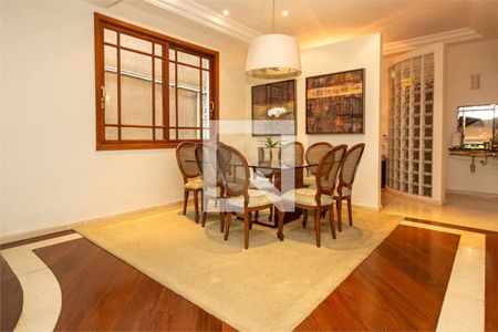 Casa à venda com 4 quartos, 419m² em Jardim dos Estados, São Paulo