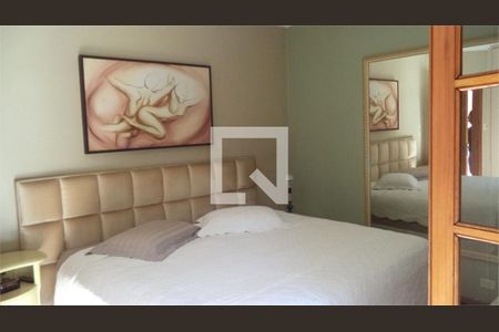 Casa à venda com 3 quartos, 253m² em Jardim Prudência, São Paulo