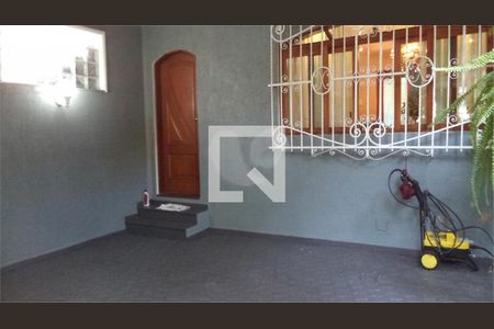 Casa à venda com 3 quartos, 253m² em Jardim Prudência, São Paulo