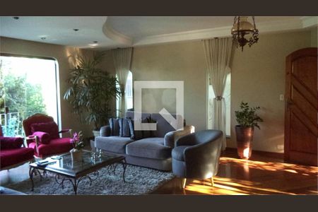 Casa à venda com 3 quartos, 253m² em Jardim Prudência, São Paulo