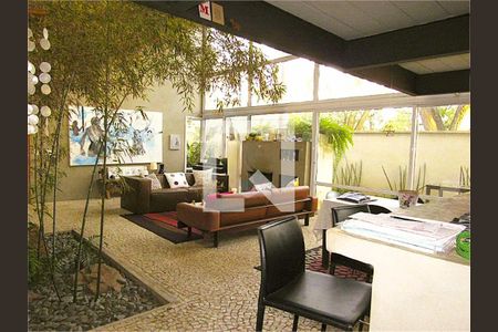 Casa à venda com 3 quartos, 270m² em Jardim Prudência, São Paulo