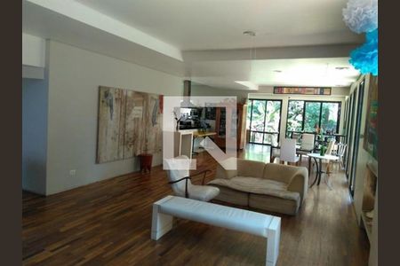 Casa à venda com 4 quartos, 510m² em Interlagos, São Paulo
