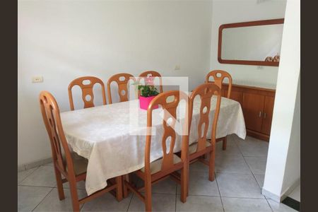 Casa à venda com 4 quartos, 209m² em Campo Grande, São Paulo