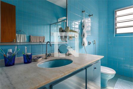 Casa à venda com 3 quartos, 225m² em Jardim Petropolis, São Paulo