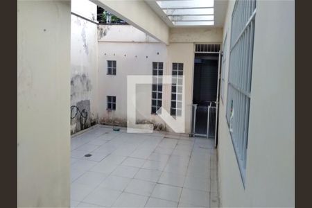 Casa à venda com 4 quartos, 212m² em Granja Julieta, São Paulo