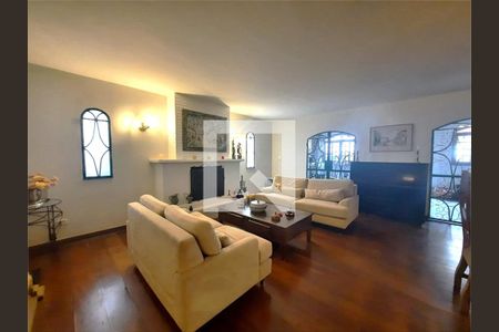 Casa à venda com 4 quartos, 320m² em Santo Amaro, São Paulo