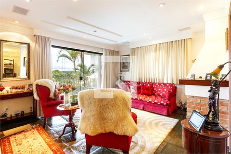 Casa à venda com 3 quartos, 305m² em Interlagos, São Paulo