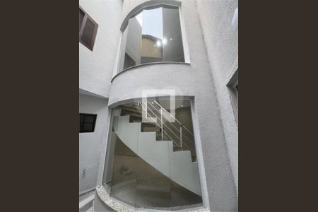 Casa à venda com 3 quartos, 210m² em Vila Bela Vista, Santo André