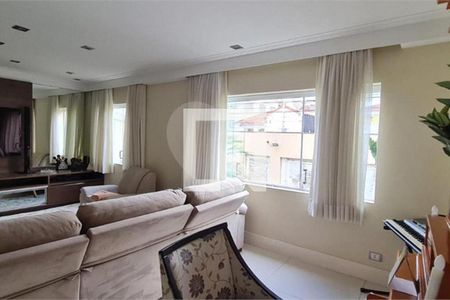 Casa à venda com 4 quartos, 300m² em Jardim Oriental, São Paulo
