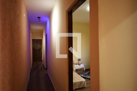 Corredor de casa para alugar com 2 quartos, 100m² em Vila Taquari, São Paulo