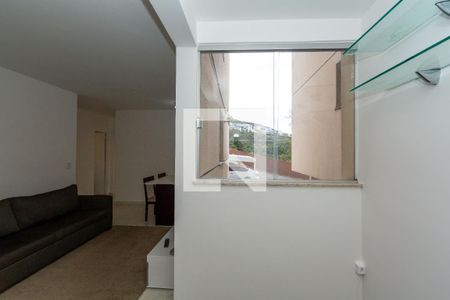 Sala de apartamento para alugar com 3 quartos, 105m² em Buritis, Belo Horizonte