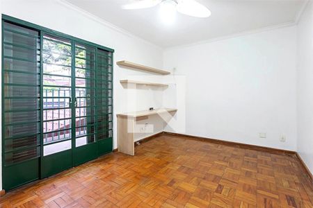 Casa à venda com 3 quartos, 229m² em Santo Amaro, São Paulo
