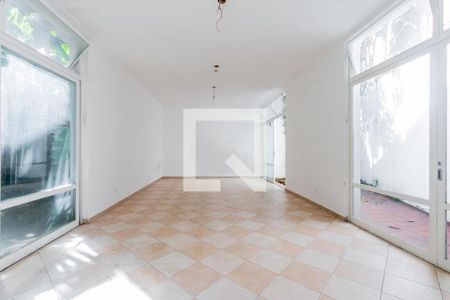 Casa à venda com 6 quartos, 434m² em Alto de Pinheiros, São Paulo