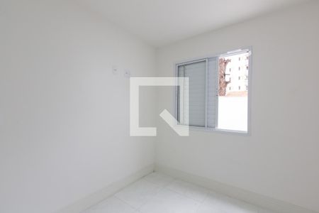 Quarto 1  de apartamento para alugar com 2 quartos, 60m² em Vila Carmosina, São Paulo