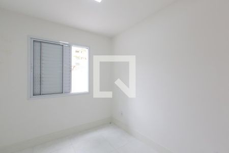Quarto 1  de apartamento para alugar com 2 quartos, 60m² em Vila Carmosina, São Paulo