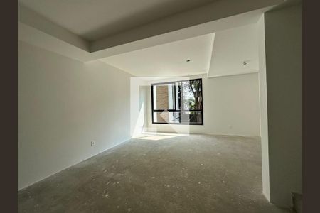 Foto 02 de casa à venda com 3 quartos, 250m² em Morumbi, São Paulo